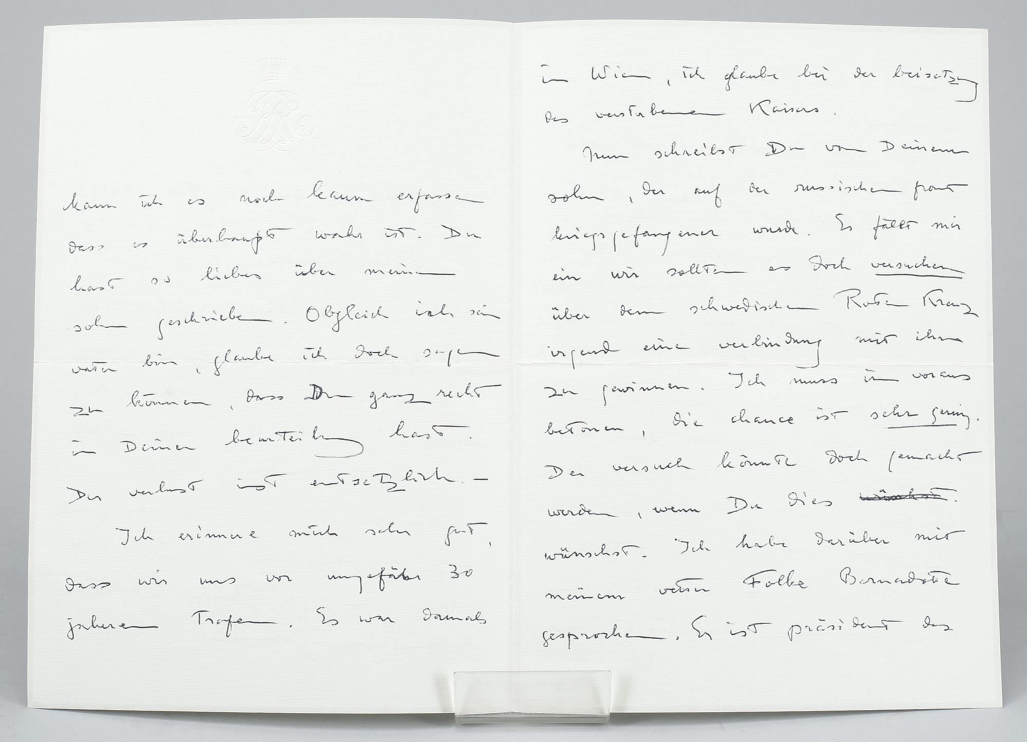 KUNGLIGA BREV, 2 st, Kronprins Gustaf Adolf av Sverige, dat och undertecknade 1930 resp 1947.