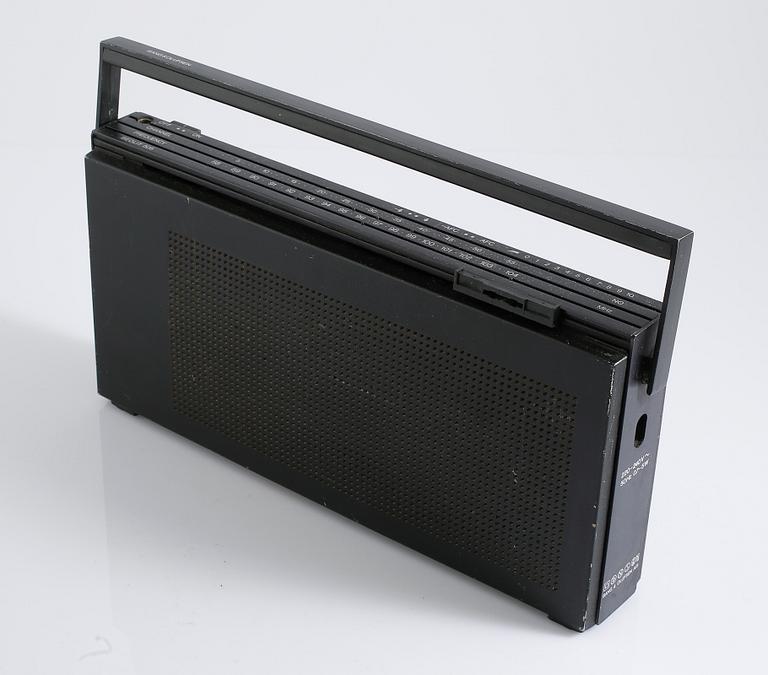 Five radios called Beolit 600/707 by Bang &Olufsen from Denmark from the second part of the 20th century.
