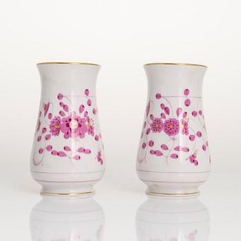 A 77-piece set of Meissen 'Indische malerei' porcelain tableware from the latter half of the 20th century.