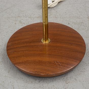 A mid 20th century floor light.