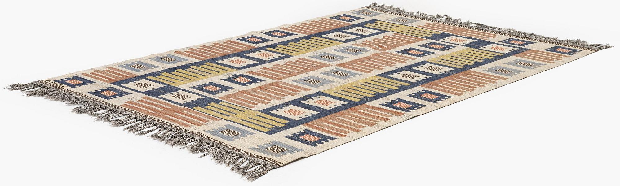 Märta Måås-Fjetterström, a "Porslinsmattan" carpet, flat weave, c. 205 x 140 cm, signed AB MMF.