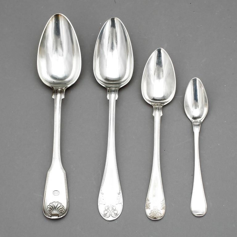 SKEDAR, 21 st, silver, bl a E. Forrsman, 1875, tot vikt 628 gram.