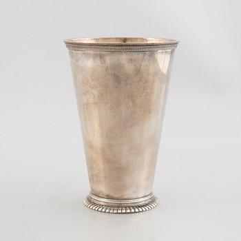 CG Hallberg, bägare, silver, Stockholm 1919.