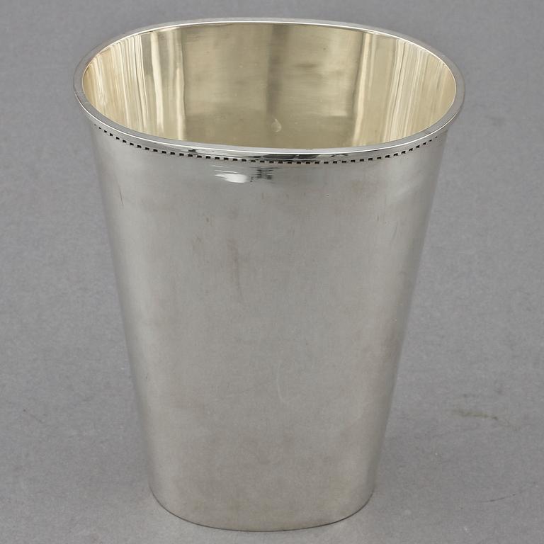 VAS, sterlingsilver, MGAB, Uppsala, 1961. Vikt 270 g.