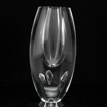 TIMO SARPANEVA, a "Claritas" glass vase, Iittala, Finland 1987.