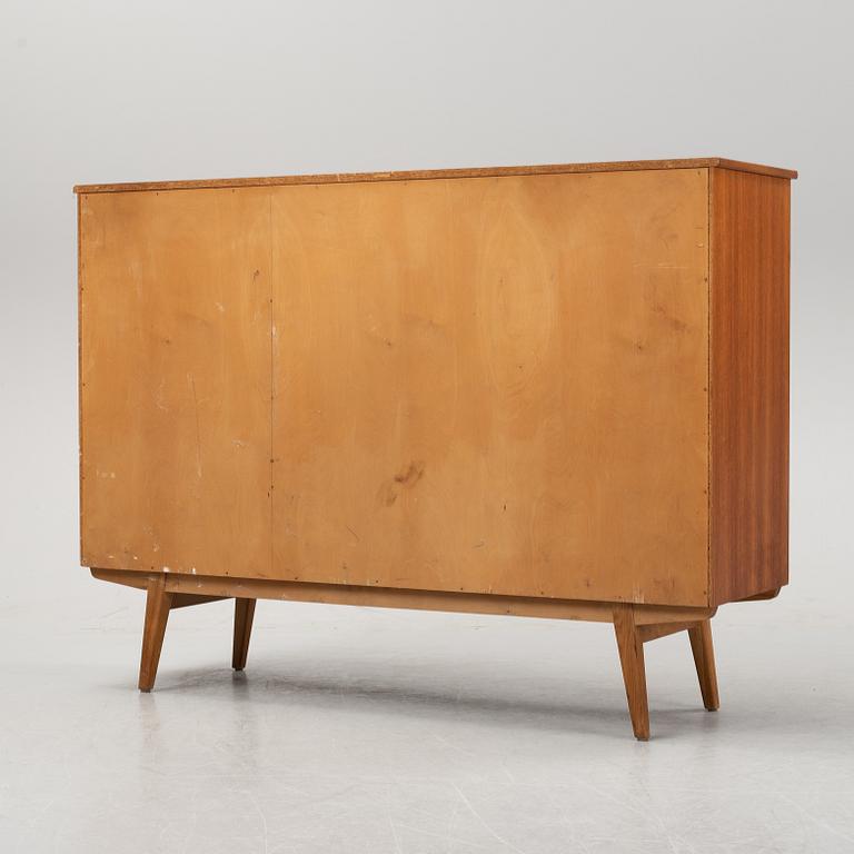 A teak vemeered sideboard, 1950's/60's.