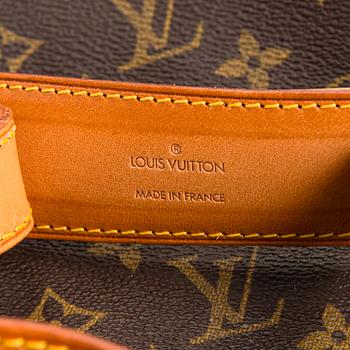 Louis Vuitton, a Monogram Canvas 'Keepall 60 Bandoulière' weekendbag.