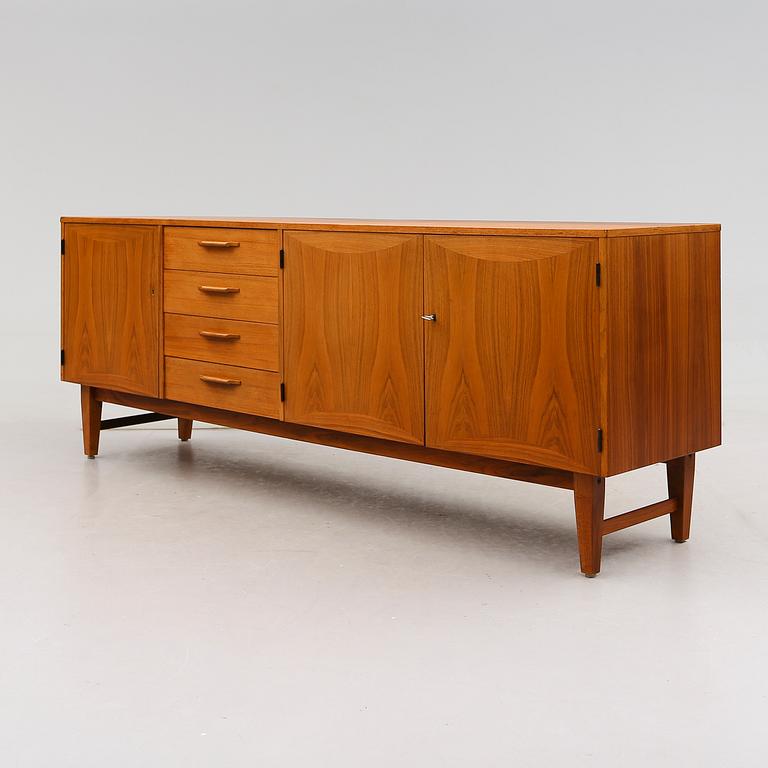 SIDEBOARD, 1900-talets andra hälft.