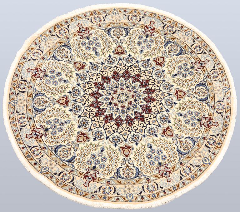 Matta, Nain, part silk, s.k. 9LAA, diameter 146 cm.