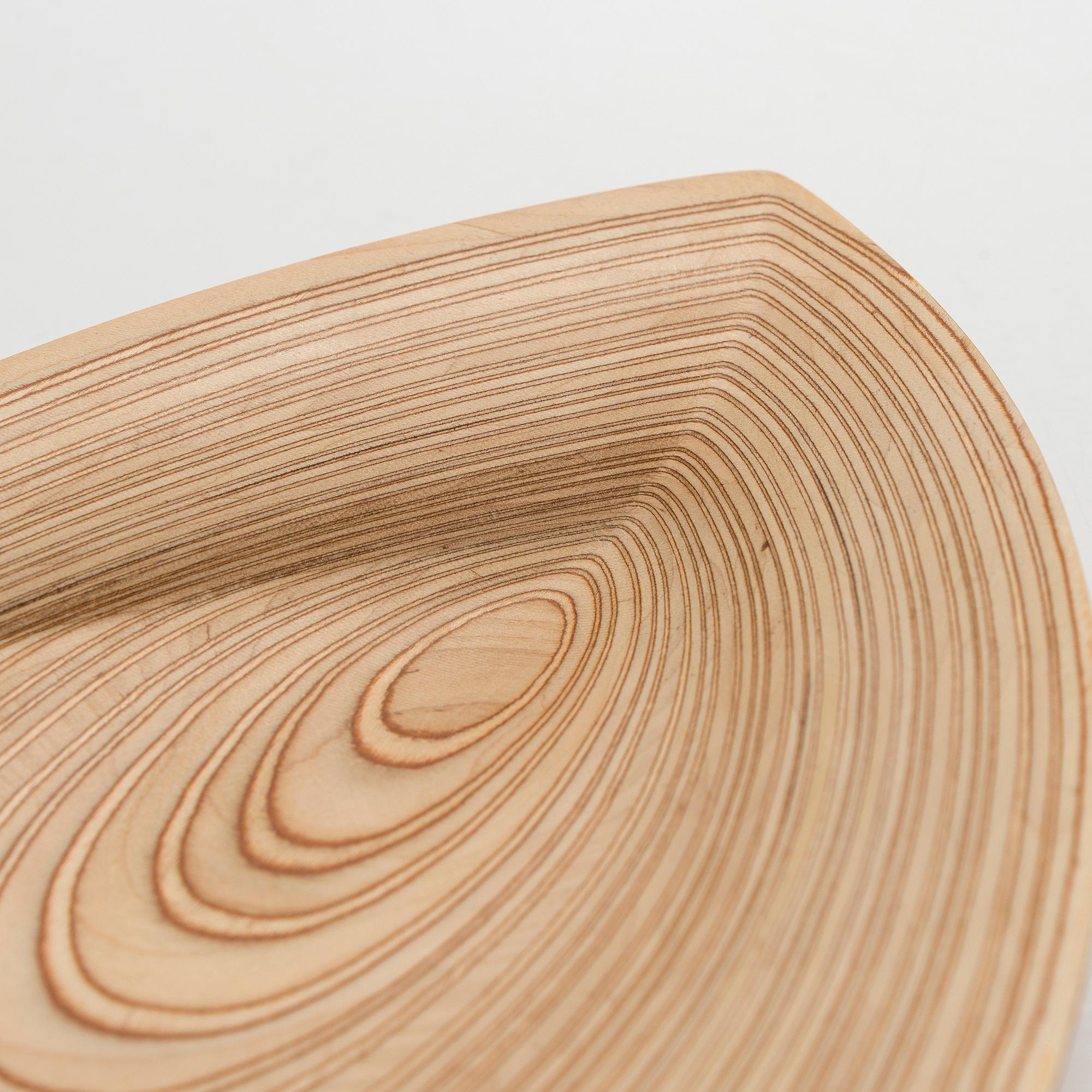 Tapio Wirkkala, A plywood dish, unsigned.