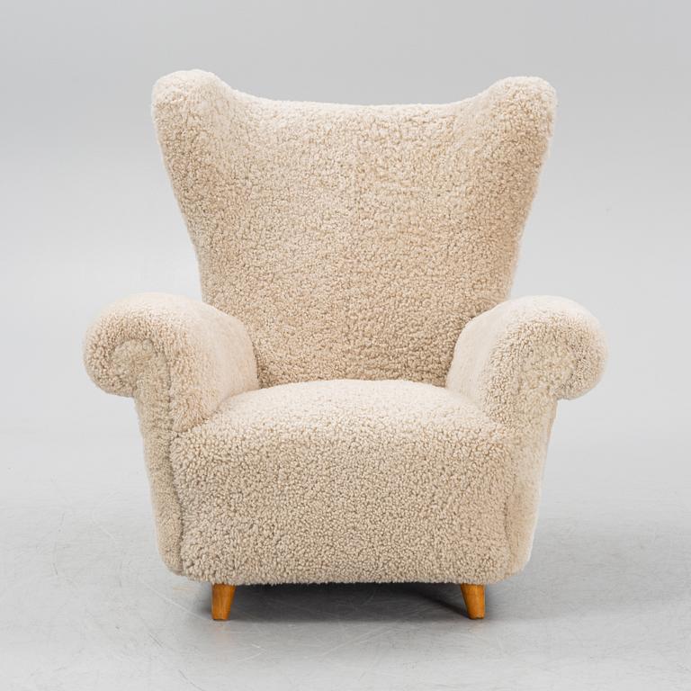 A Swedish Modern armchair, 1940's/50's.