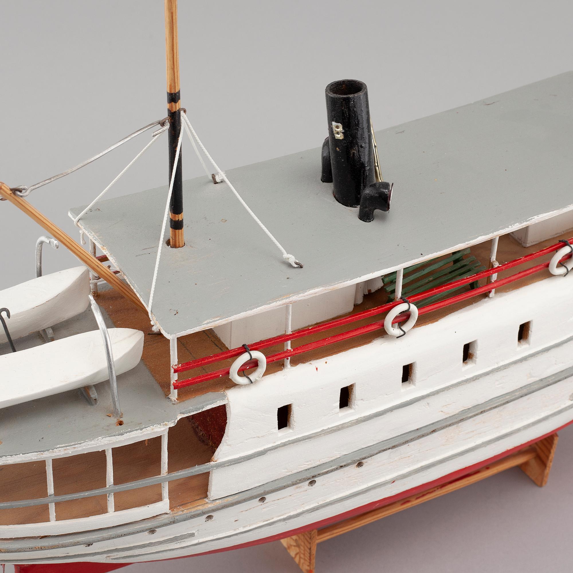 A boat model, second half of the 20th century.