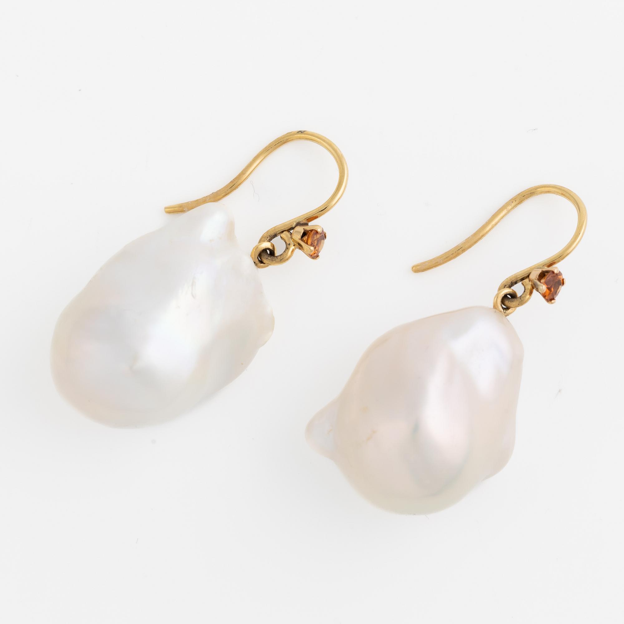 Ebba Brahe, earrings, "The Skokloster Earrings" 18K gold with baroque pearls.