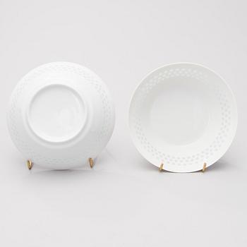 FRIEDL HOLZER-KJELLBERG, ASTIASTO, 34 osaa, "Helmi", riisiposliinia, signeeratut F.H.Kj. Arabia Finland.