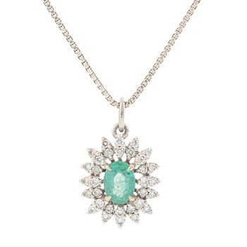 Pendant in 14K white gold with emerald and brilliant-cut diamonds, silver chain.