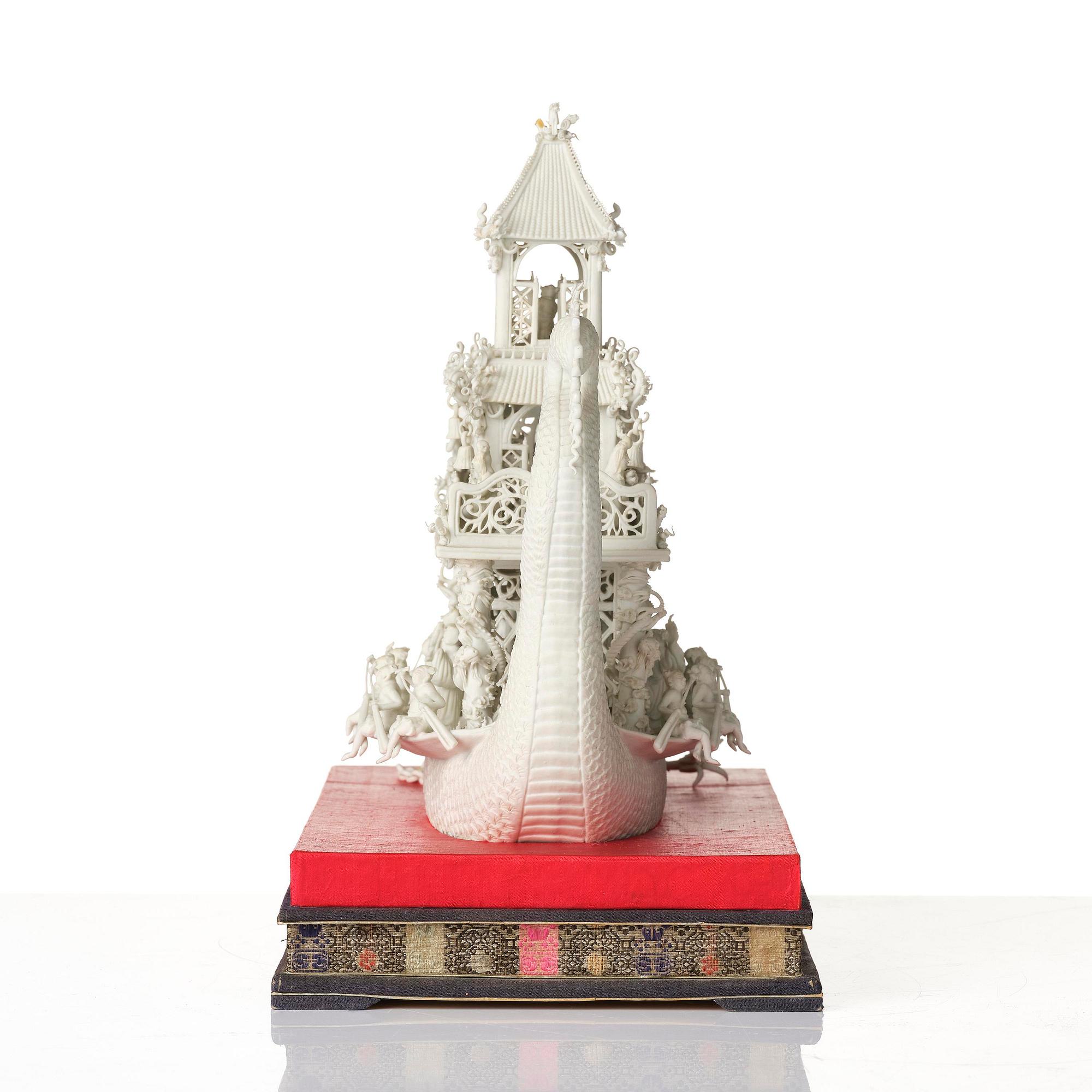 A white biscuit Dragon Boat, Qing dynasty, 19th Century.