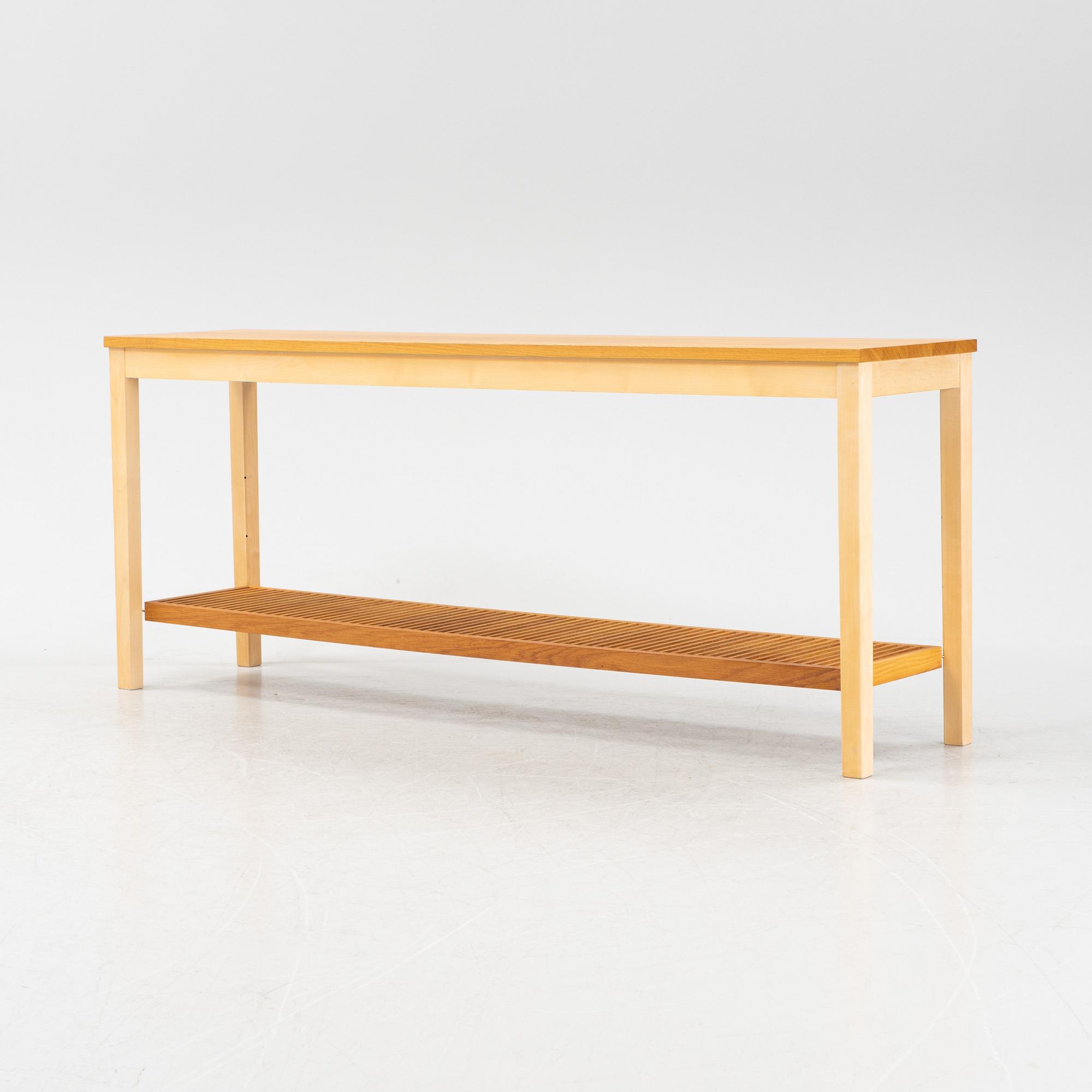 Nirvan Richter, sidobord, "Multi-O", Norrgavel.