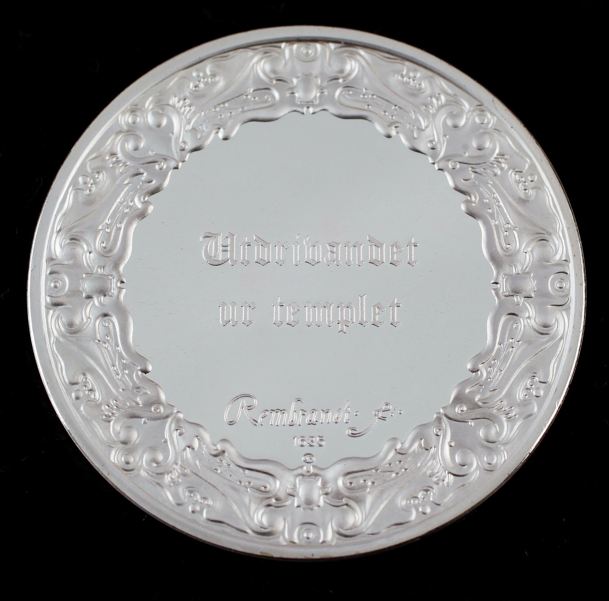 SAMLARMYNT, 50 st, sterlingsilver. Total silvervikt ca 3300 g.