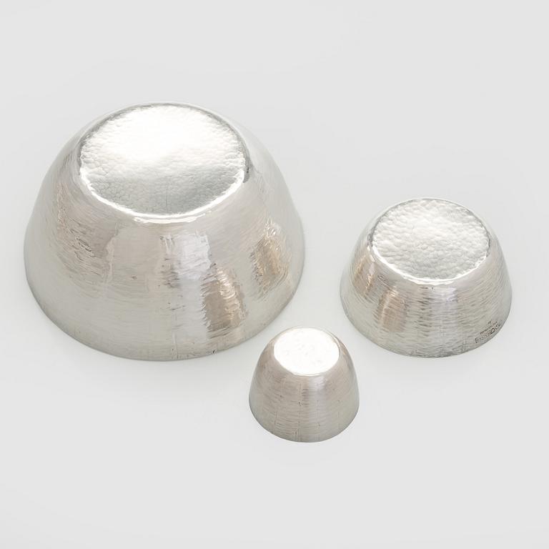 Tapio Wirkkala, A set of five silver bowls, Kultakeskus, Hämeenlinna 1970, 1971, 1978, 1979 and 2006.