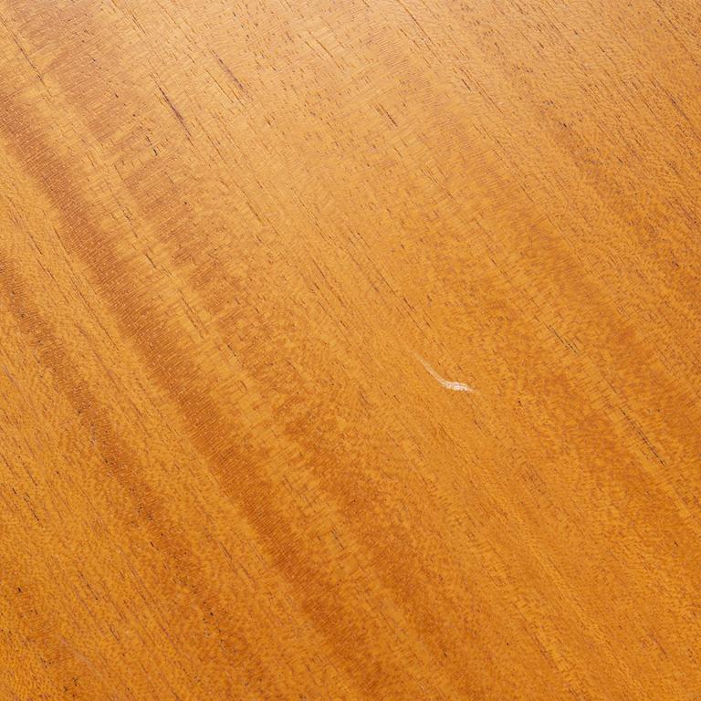 Carl Malmsten, soffbord, "Ovalen", 1900-talets andra hälft.