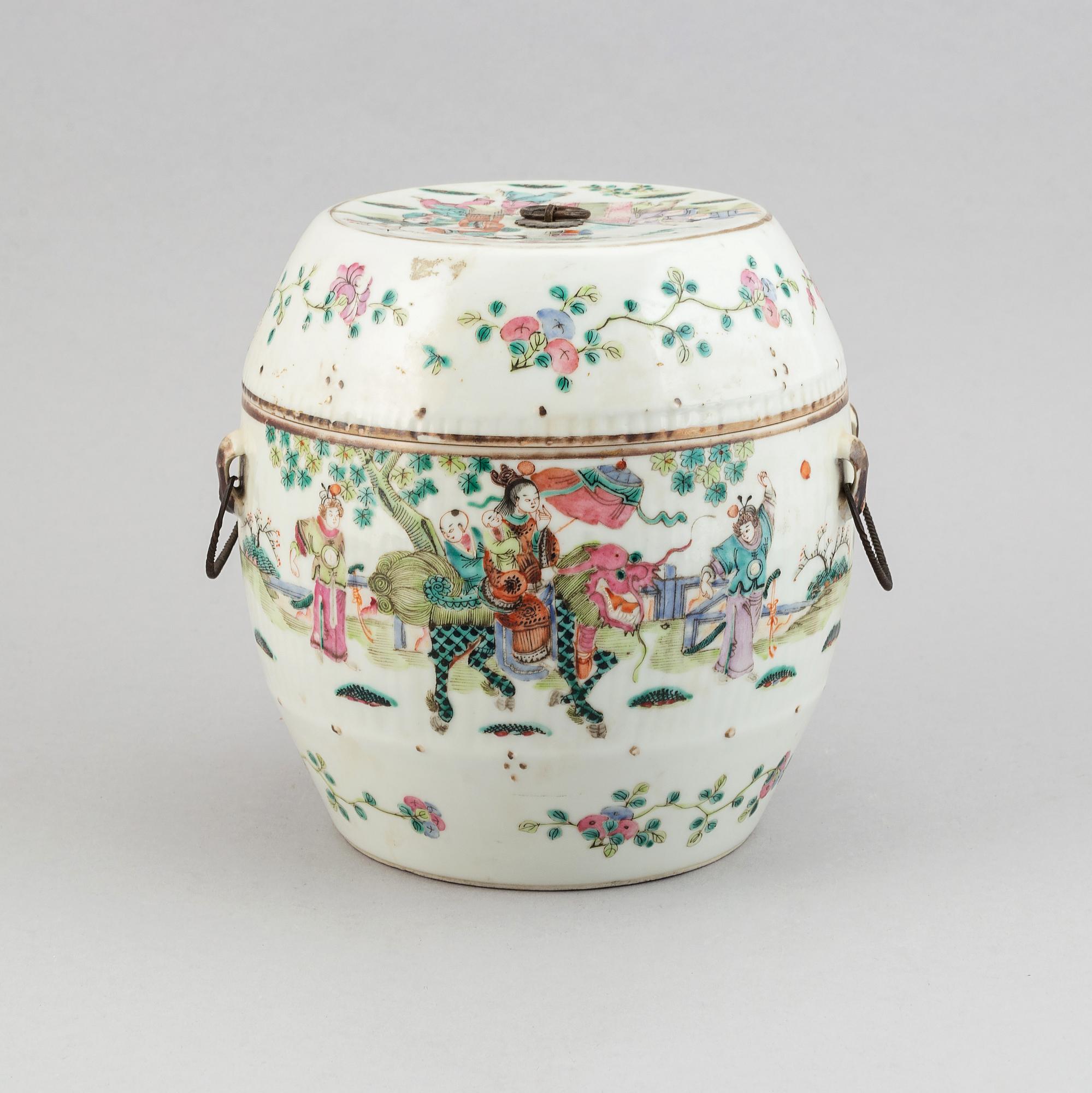 Matlåda, porslin. Qingdynastin, omkring 1900.