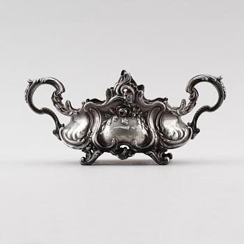 BONBONJÄR, försilvrad metall, 1800-talets andra hälft.