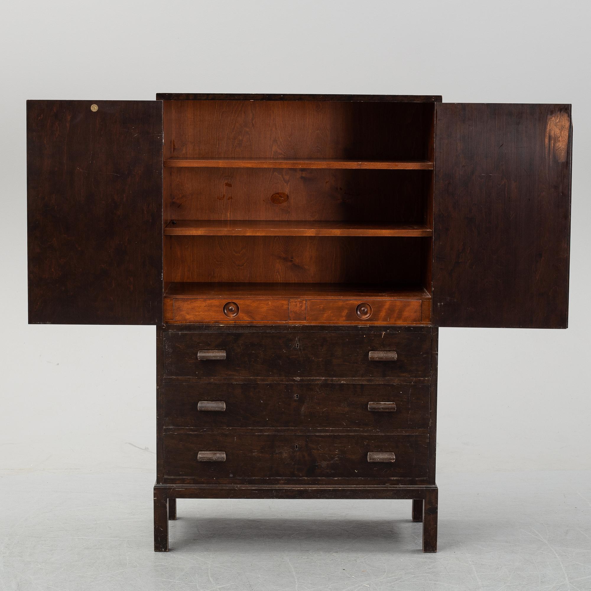 A Typenko cabinet with drawers by Axel Einar Hjorth for AB Nordiska Kompaniet, 1930's.