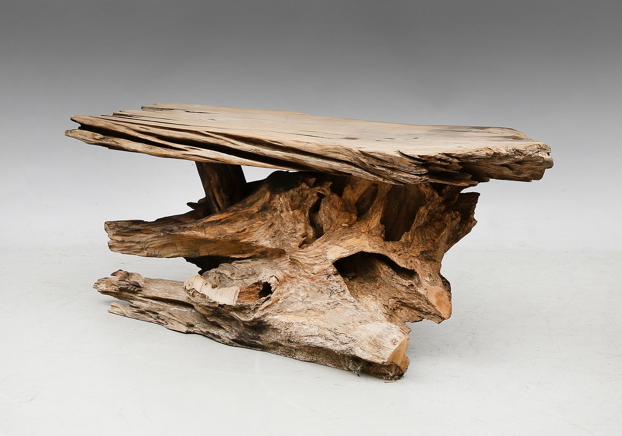 TRÄDGÅRDSBORD, 1900-/2000-tal.