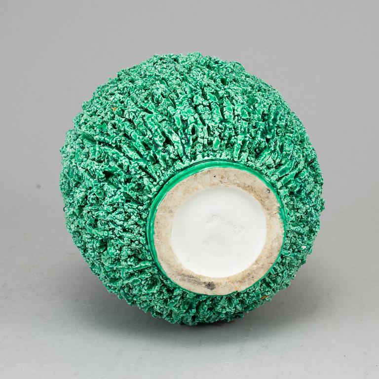 GUNNAR NYLUND, a chamotte stoneware vase 'Igelkott', Rörstrand.