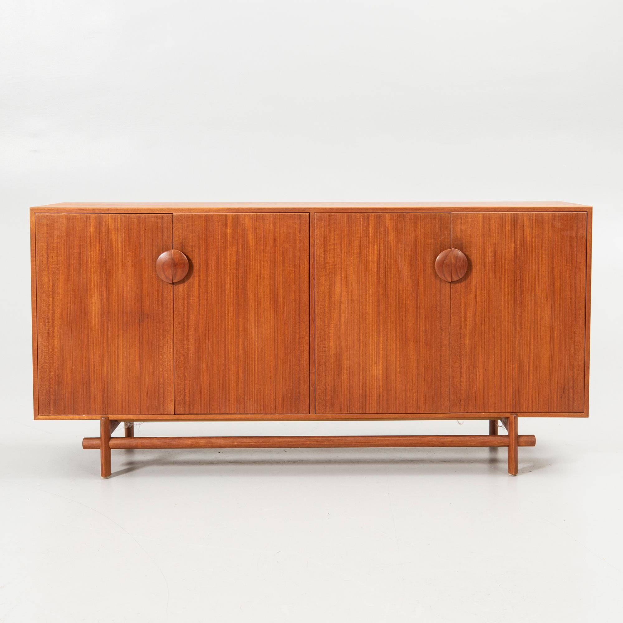 Tove & Edvard Kindt Larsen, sideboard, Seffle Möbelfabrik, 1950s/60s.