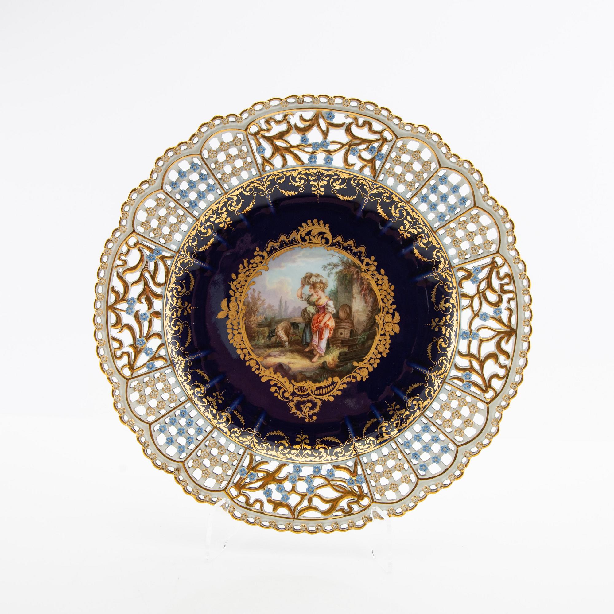 Tallrikar ett par Meissen omkring 1900 porslin.