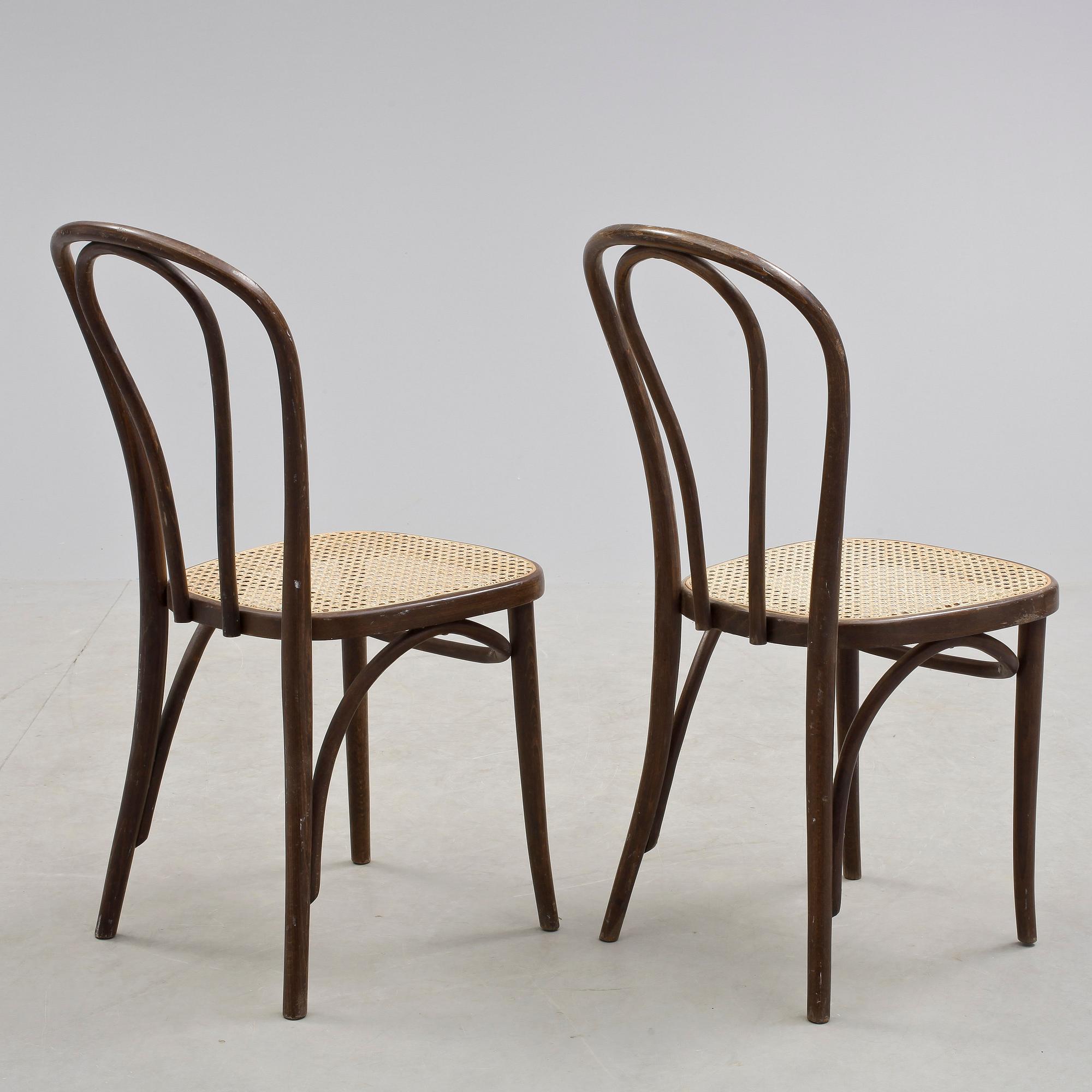 STOLAR, ett par, Thonet-typ, 1900-talets början.
