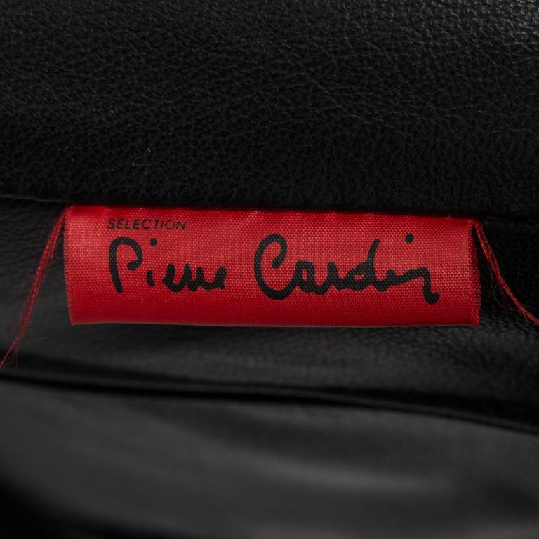 Pierre Cardin, nojatuolipari, 1900-luvun loppu.