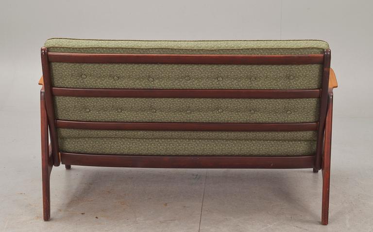 SOFFGRUPP, 3 delar, Peter Hvidt & Orla Mølgaard Nielsen, France & Daverkosen, Danmark.