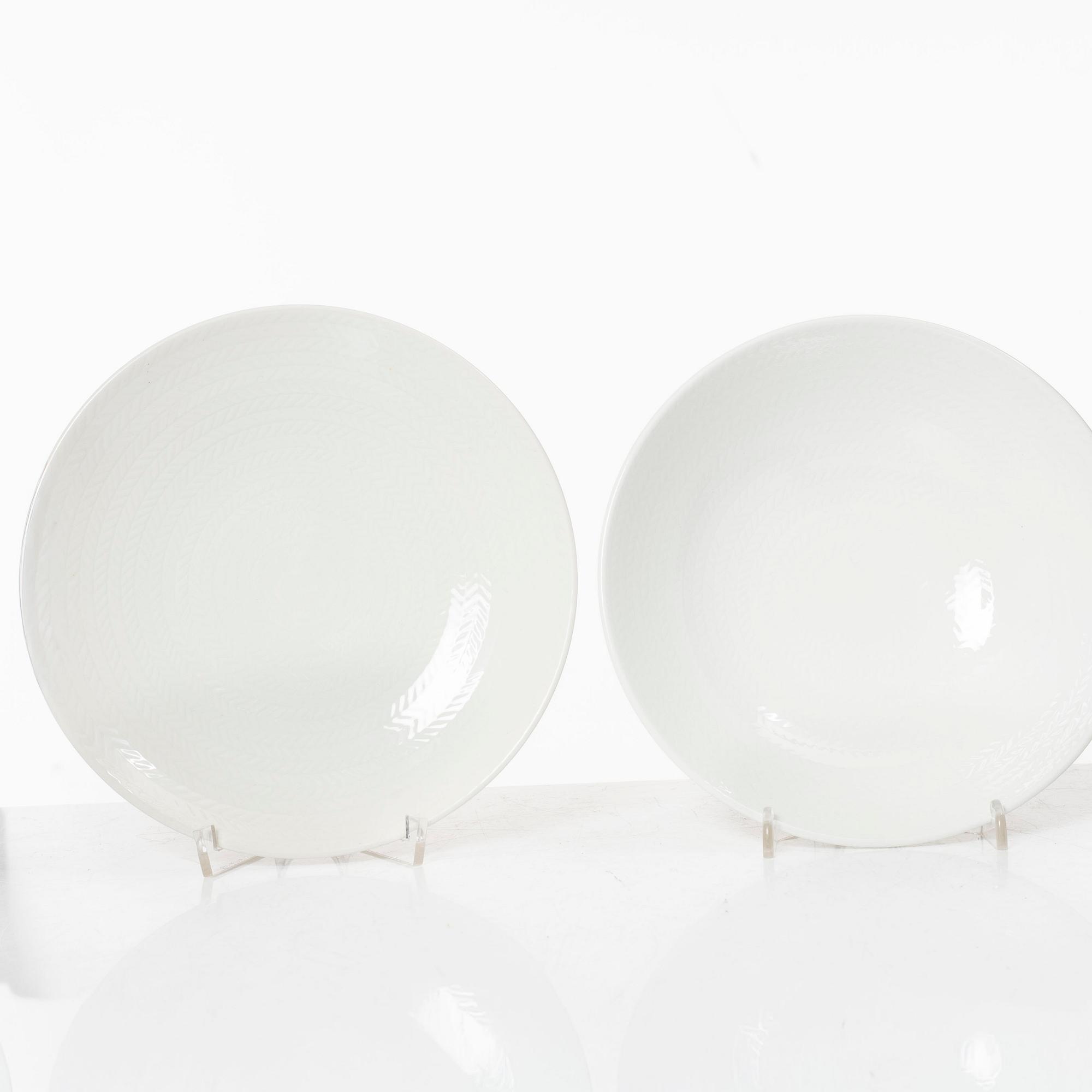 Hertha Bengtson, dinner and coffee service, 'Blå Eld', Rörstrand (63 pieces).