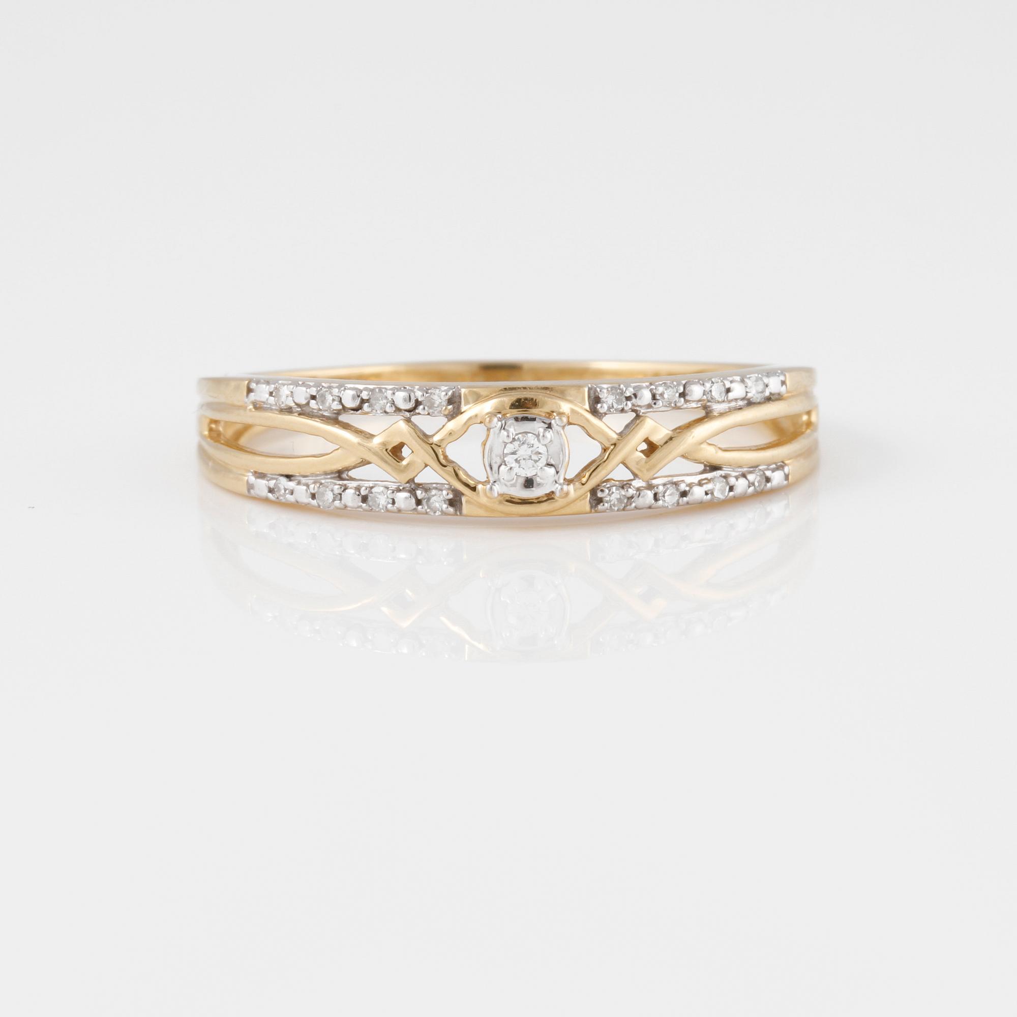 RING, 18K guld med briljant och åttkantslipade diamanter, Iduna, Varberg. Vikt 2,9 gram.