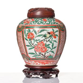 Kruka, porslin, Wucai, 1600-tal.