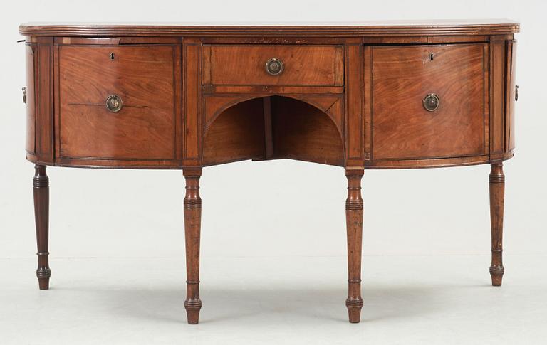 SIDEBOARD, England, 1900-talets början.