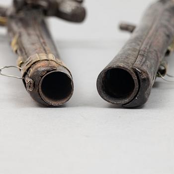 Two pistols for the oriental market, 18th/19th century.