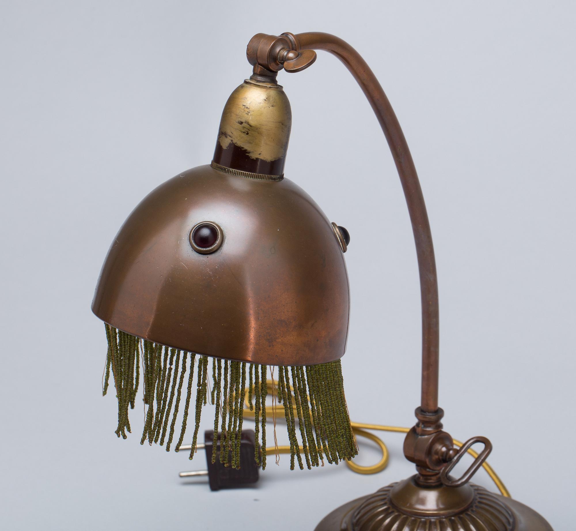BORDSLAMPA, Jugend, 1900-talets första hälft.