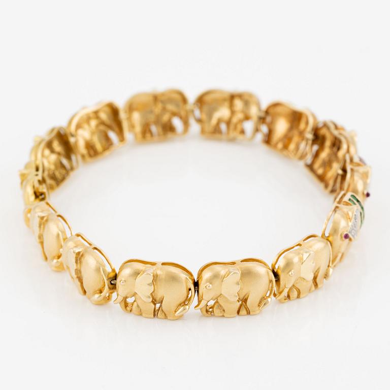 Bracelet 18K gold with round brilliant cut diamonds.