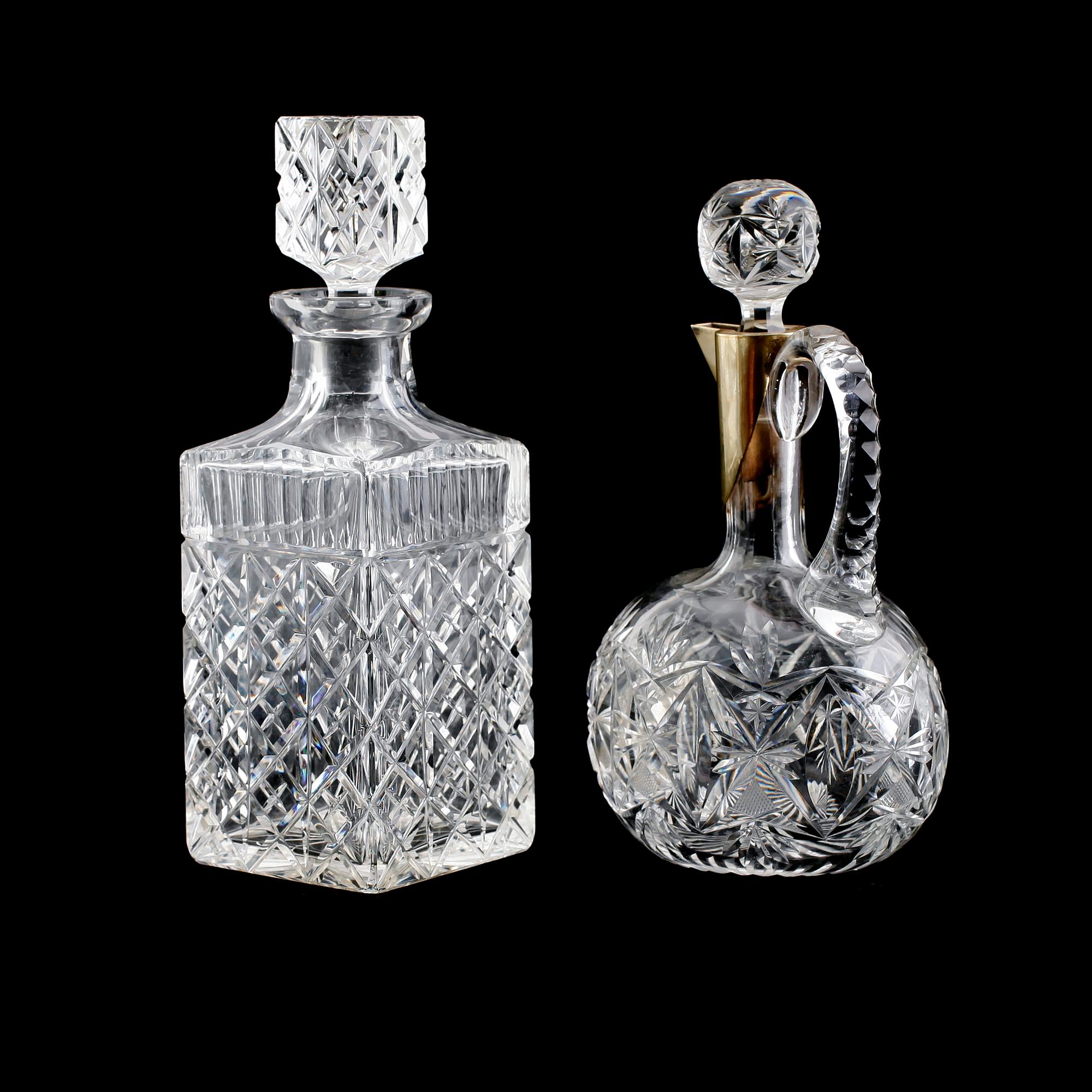KARAFFER 2 st, glas/kristall, 1900-talets förstahälft.