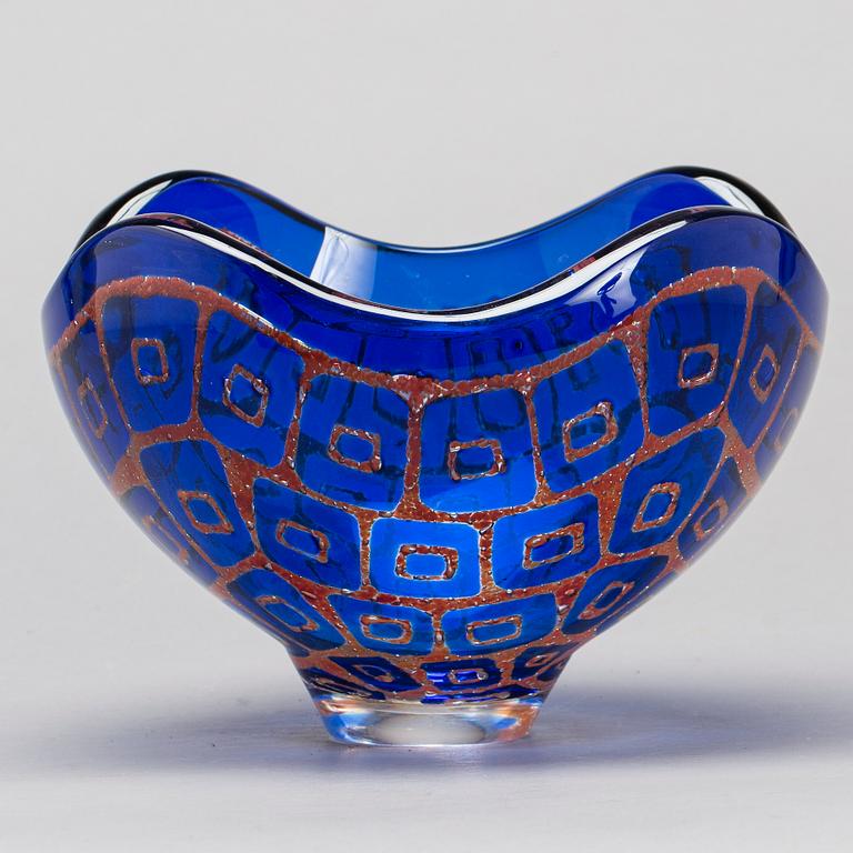 A SVEN PALMQUIST RAVENNA BOWL, ORREFORS 1989.