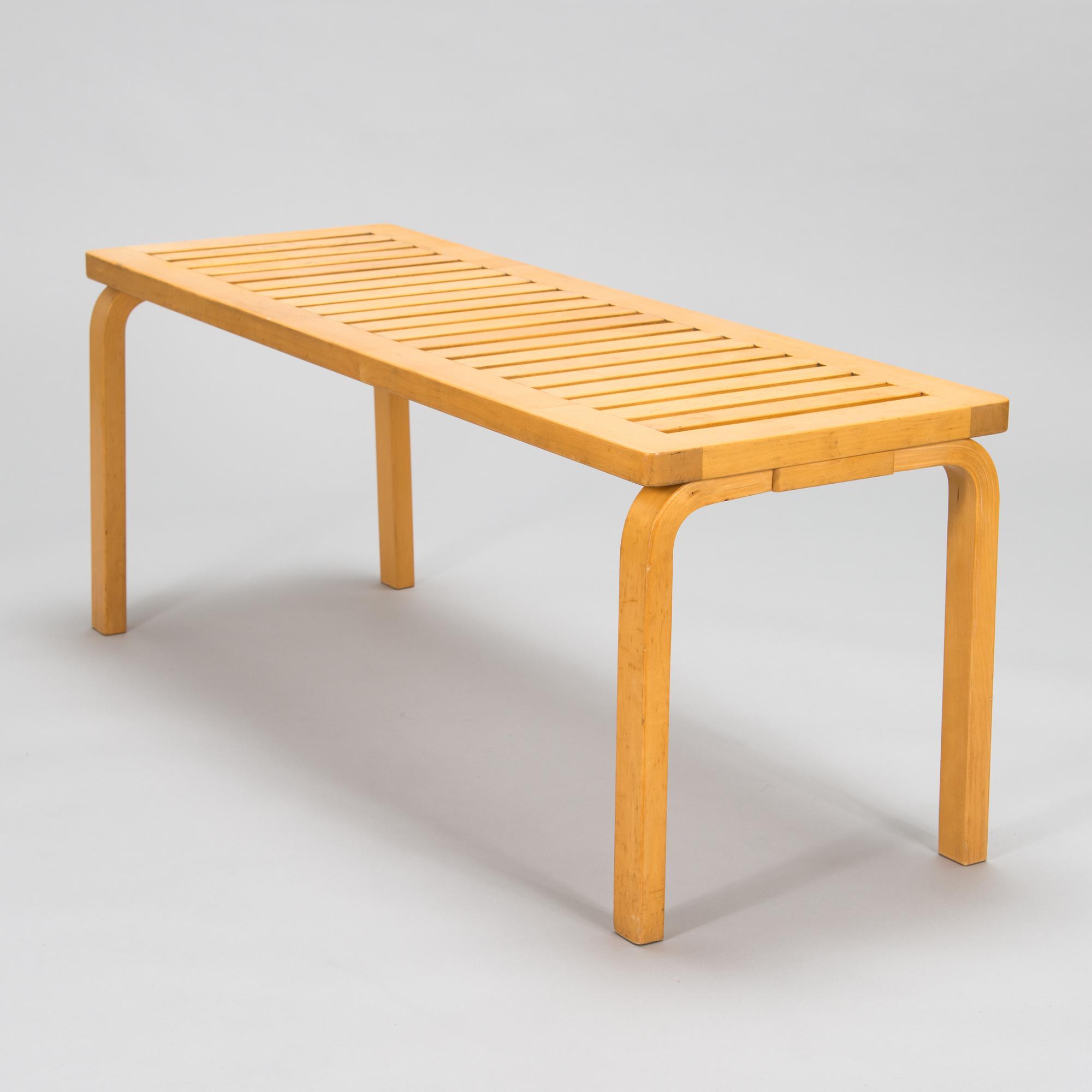 Alvar Aalto, bänk, 153A, Artek 1900-talets slut.
