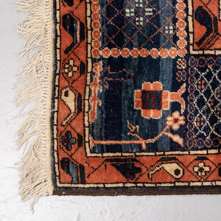 A carpet, oriental, ca 294 x 257 cm.