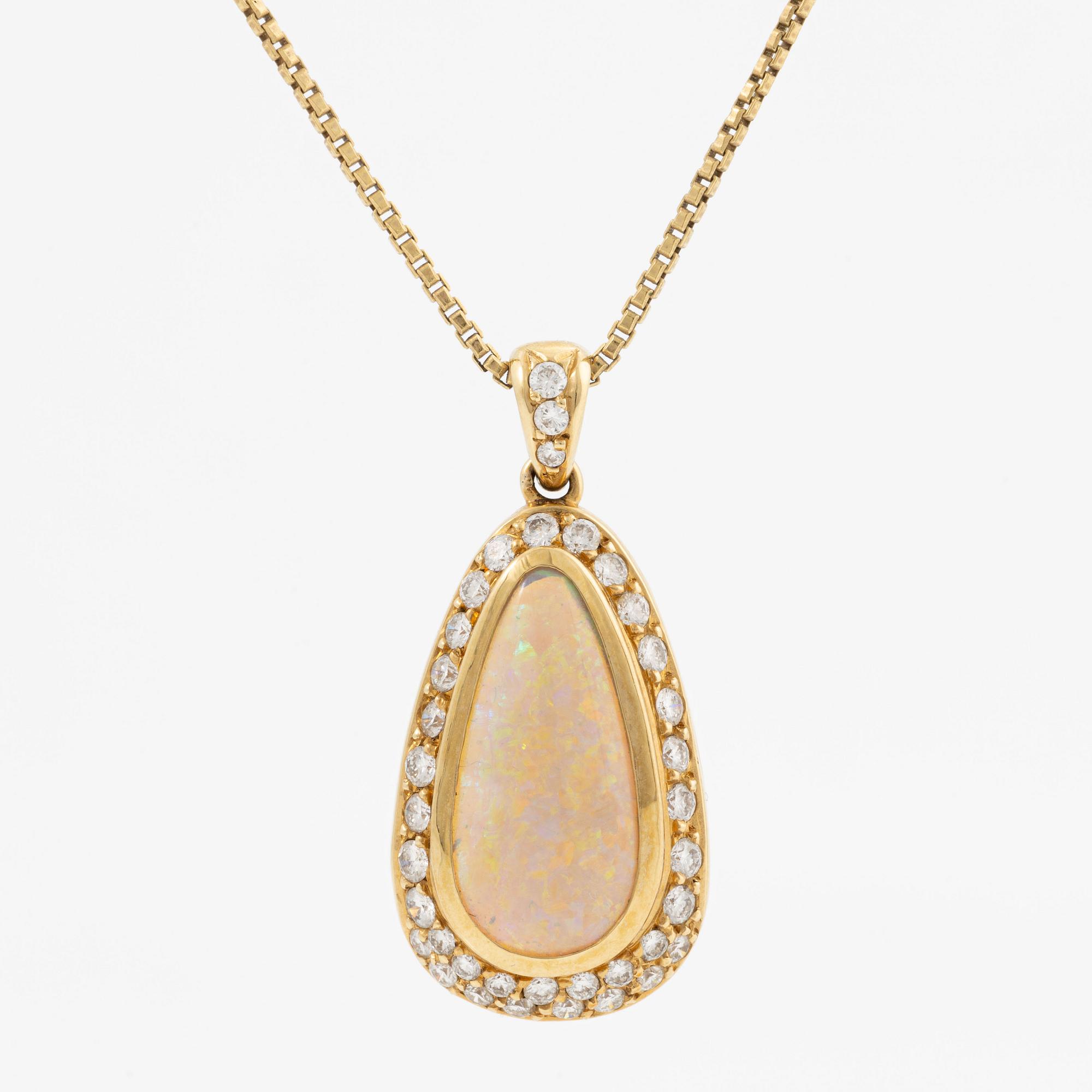 Pendant, H. Stern, 18K gold with opal and brilliant-cut diamonds.