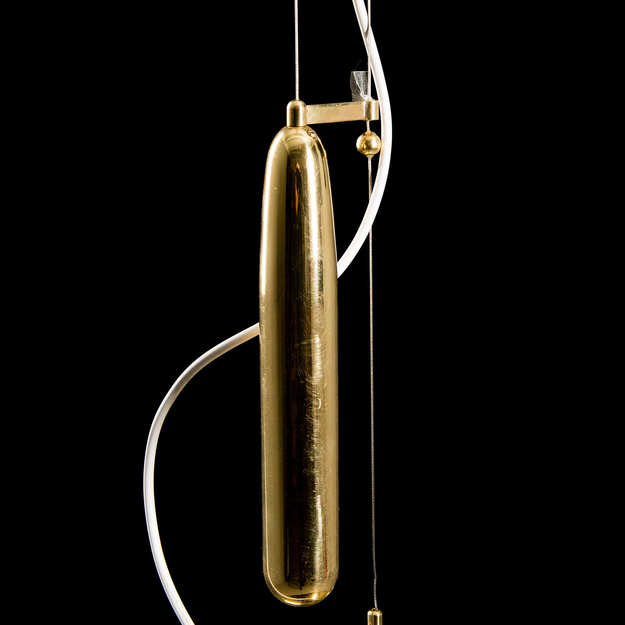 PAAVO TYNELL, TAKLAMPA NR 10202. Formgiven för Taito Oy 1948.