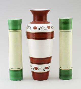 VASER, 3 st (2+1), glas, omkring år 1900.