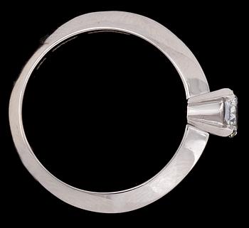 RING, cushionslipad diamant, ca 0.85 ct.