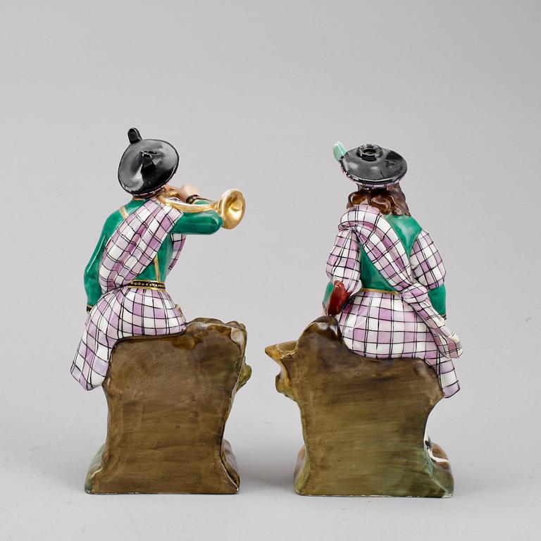 FIGURINER. Ett par. Porslin. 1900-tal.